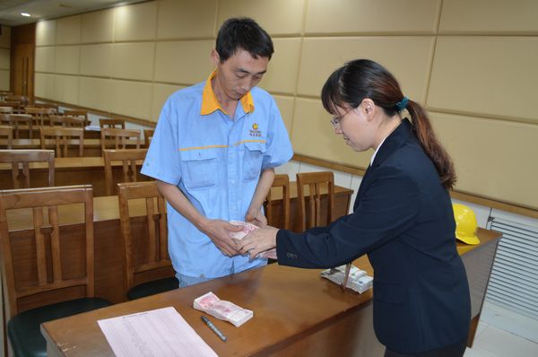 命运无恋人间有爱——4008云顶集团整个员工踊跃作难题职工捐款