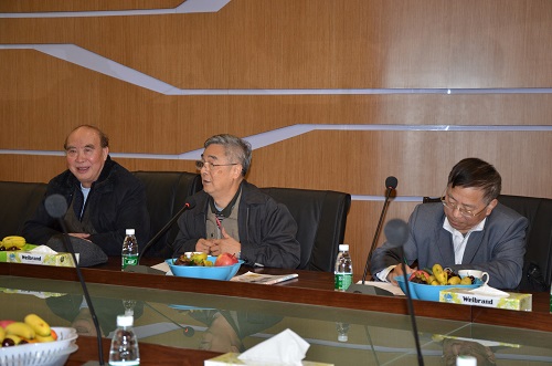 4008云顶集团铝厂进行2012年第四时度产学研专家会议