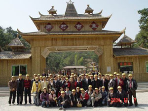 公司组织员工参与清远一日游