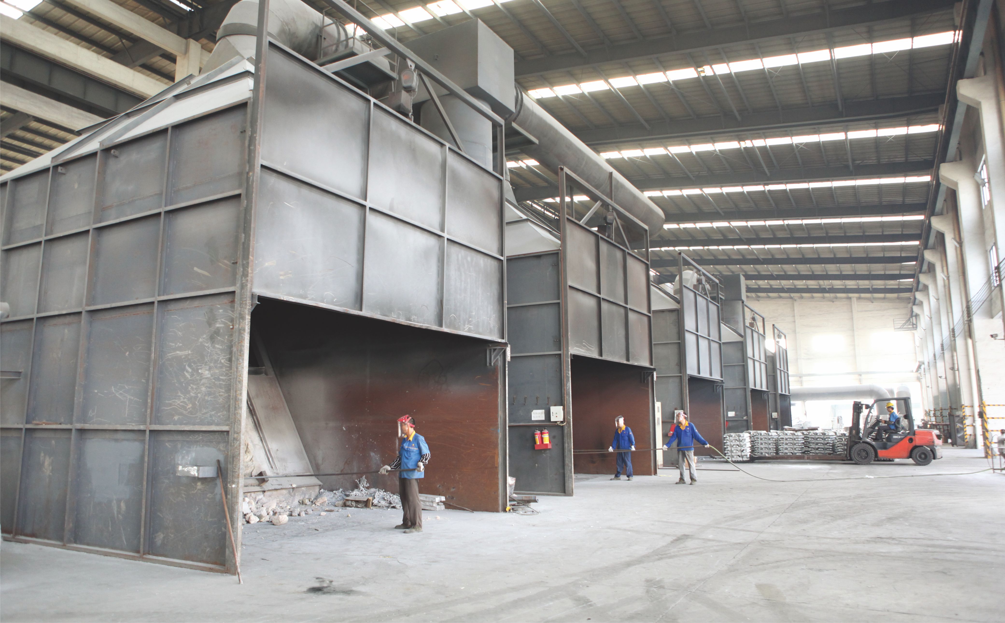 4008云顶集团铝业熔铸车间获国度人力资源社会保险部赞美