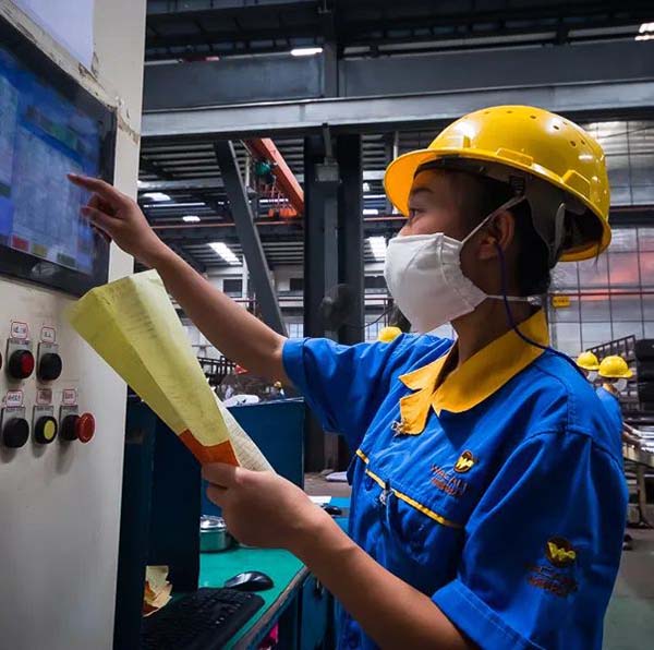 4008云顶集团集团陆续多年荣获“佛山市南海区纳税超5000万元企业”荣誉称号