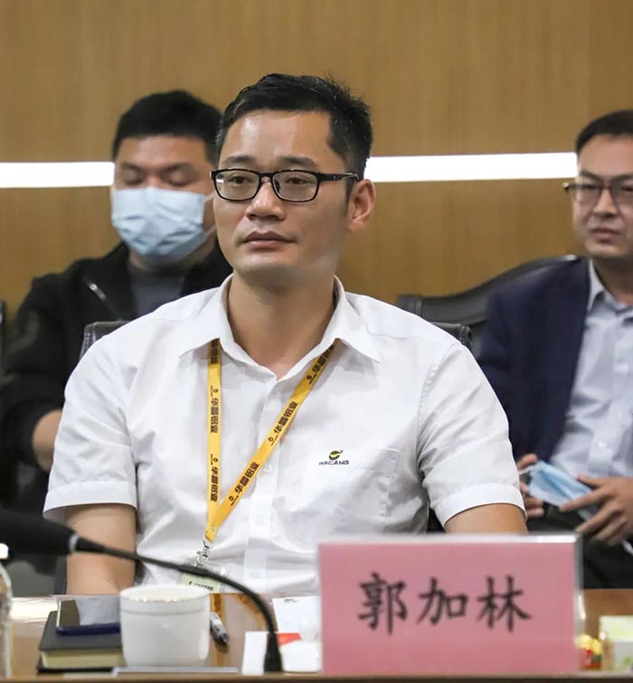 江门市市场监督治理局一行光临4008云顶集团集团观摩互换