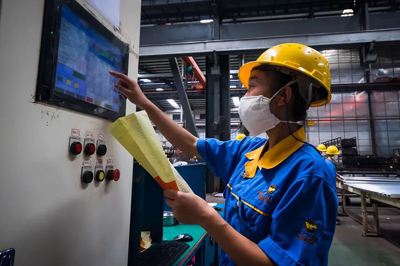 (4008云顶集团集团自动化立式阳极氧化出产线上排操作系统)