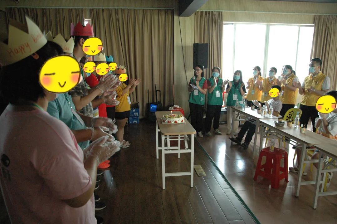 推广社会责任,彰显企业担任|4008云顶集团集团前往狮山镇幼塘社区康园中心发展慰问活动