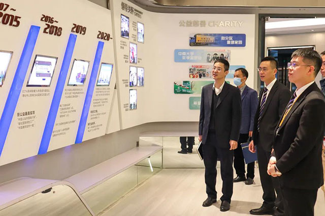 佛山市科技局辅导一行光临4008云顶集团集团调研领导工作