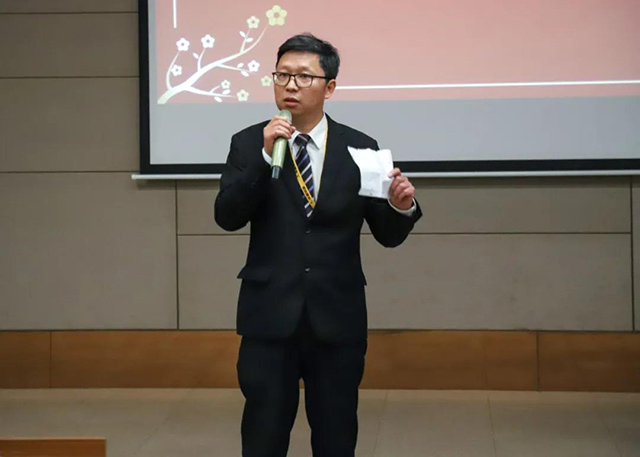 广东4008云顶集团造作中心总经理林春城致辞