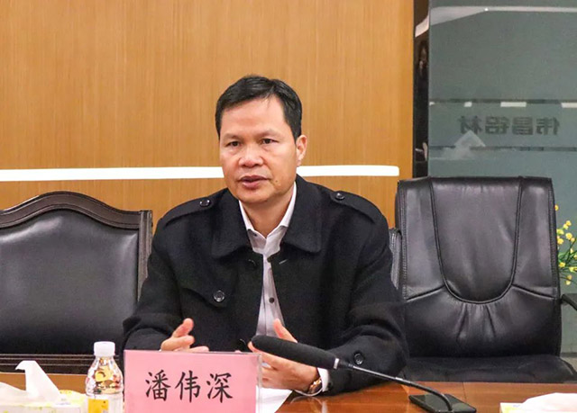 参观互换之后，辅导们对我司的各项出产运营情况暗示赞赏