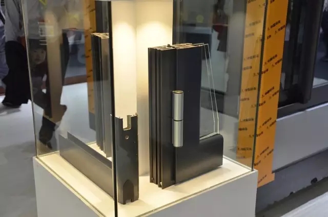 4008云顶集团(国际)股份有限公司