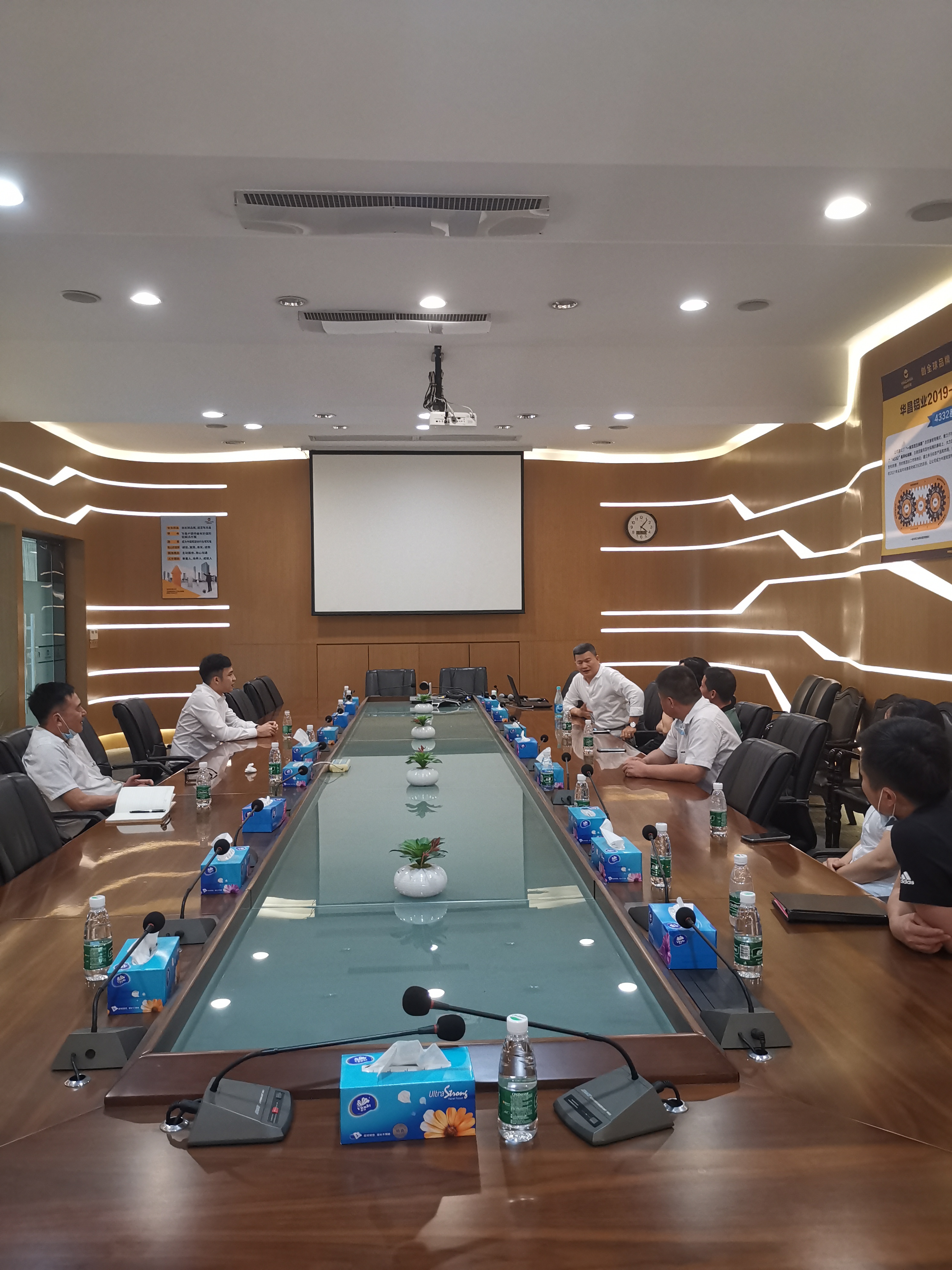 强强联手!4008云顶集团铝业集团与顶固集团达成缜密合作关系