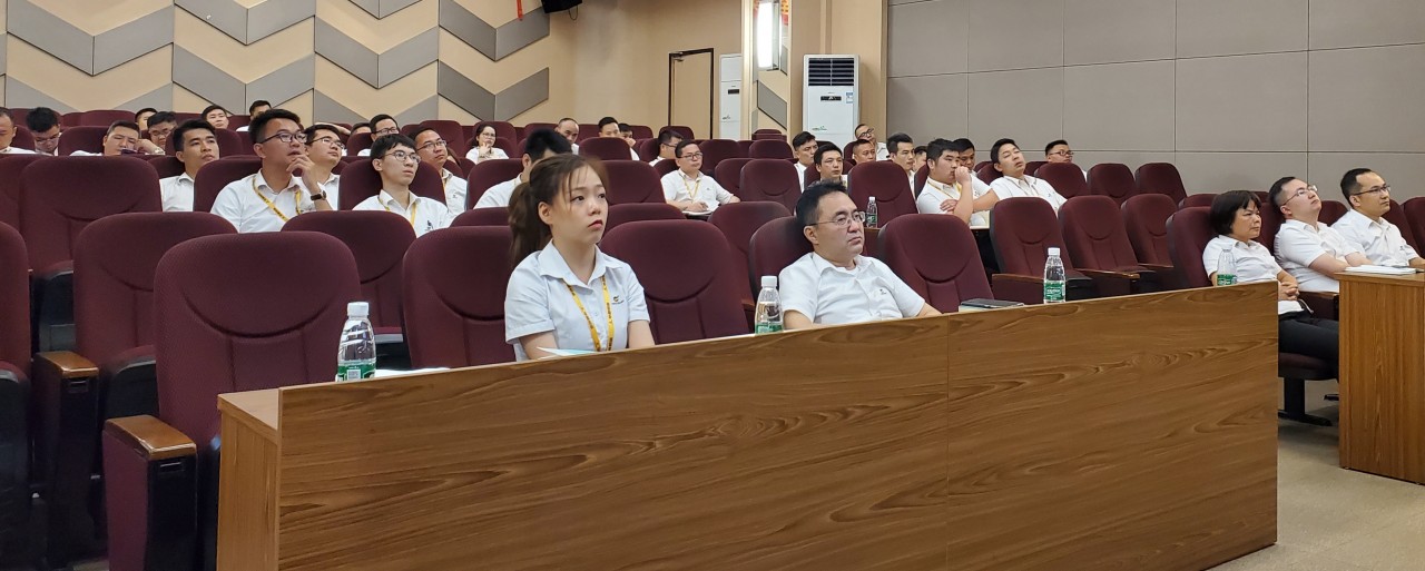 4008云顶集团第二期内销培训会：全力销售，伟昌更好，我们更好